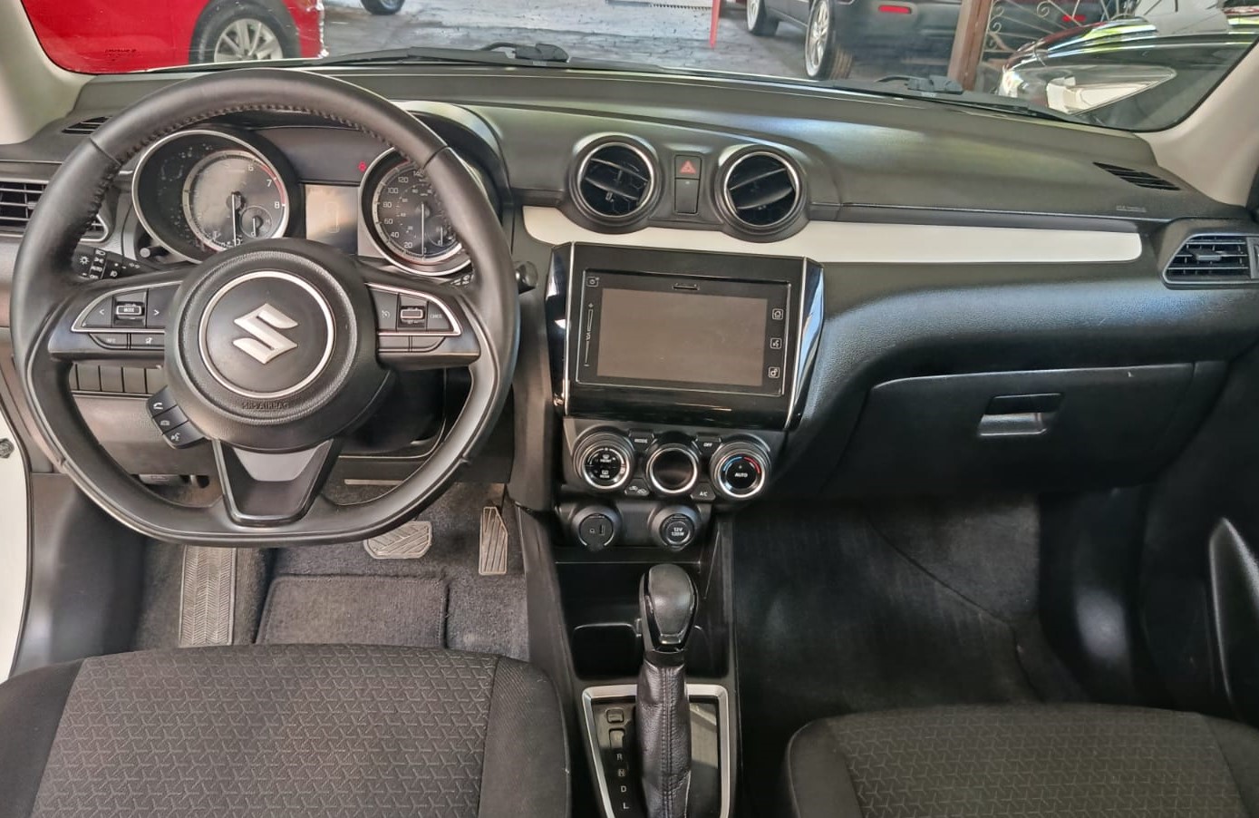 SWIFT GLX CVT 2018